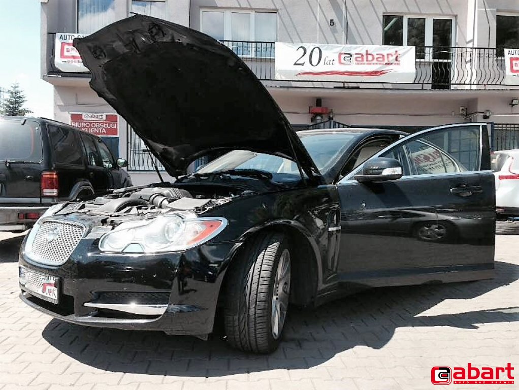 JAGUAR XF 4.2 V8